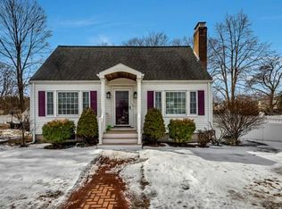 115 Pine St, Woburn, MA 01801