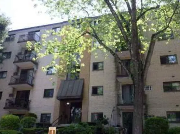 400 Glendale Rd #I-54, Havertown, PA 19083