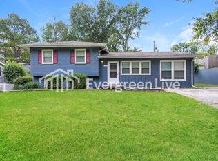 201 Grant St, Liberty, MO 64068