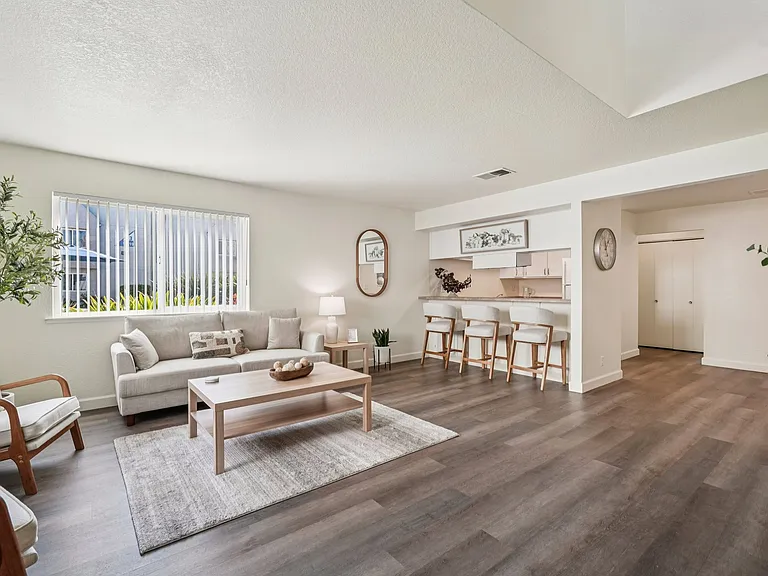 Fountain Circle Townhomes — Photo 10