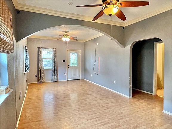 4th image of 2827 Powhatan St