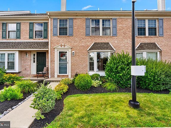 5th image of 104 Hollytree Ct