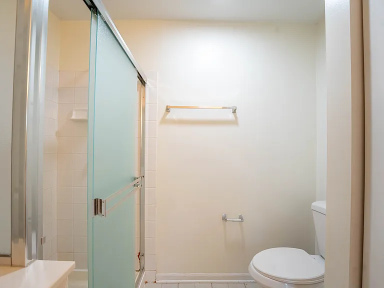 965 Summerhill Dr — Photo 19