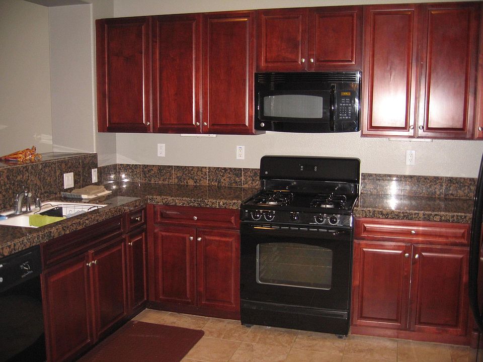 2nd image of 15910 Lasselle St Unit B
