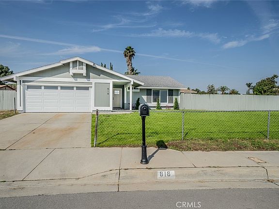 3rd image of 818 Terrace Rd
