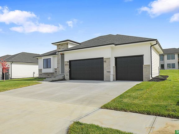 3rd image of 12367 Lake Vista Dr