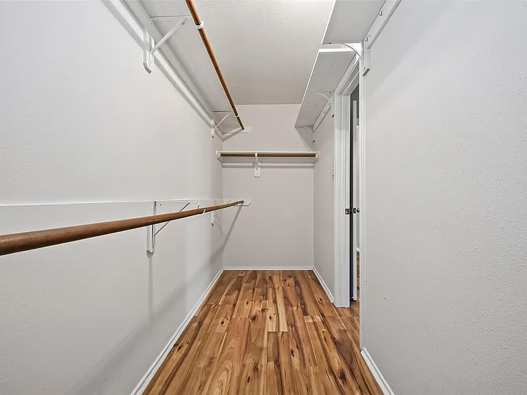 13022 Cherton Ct — Photo 34