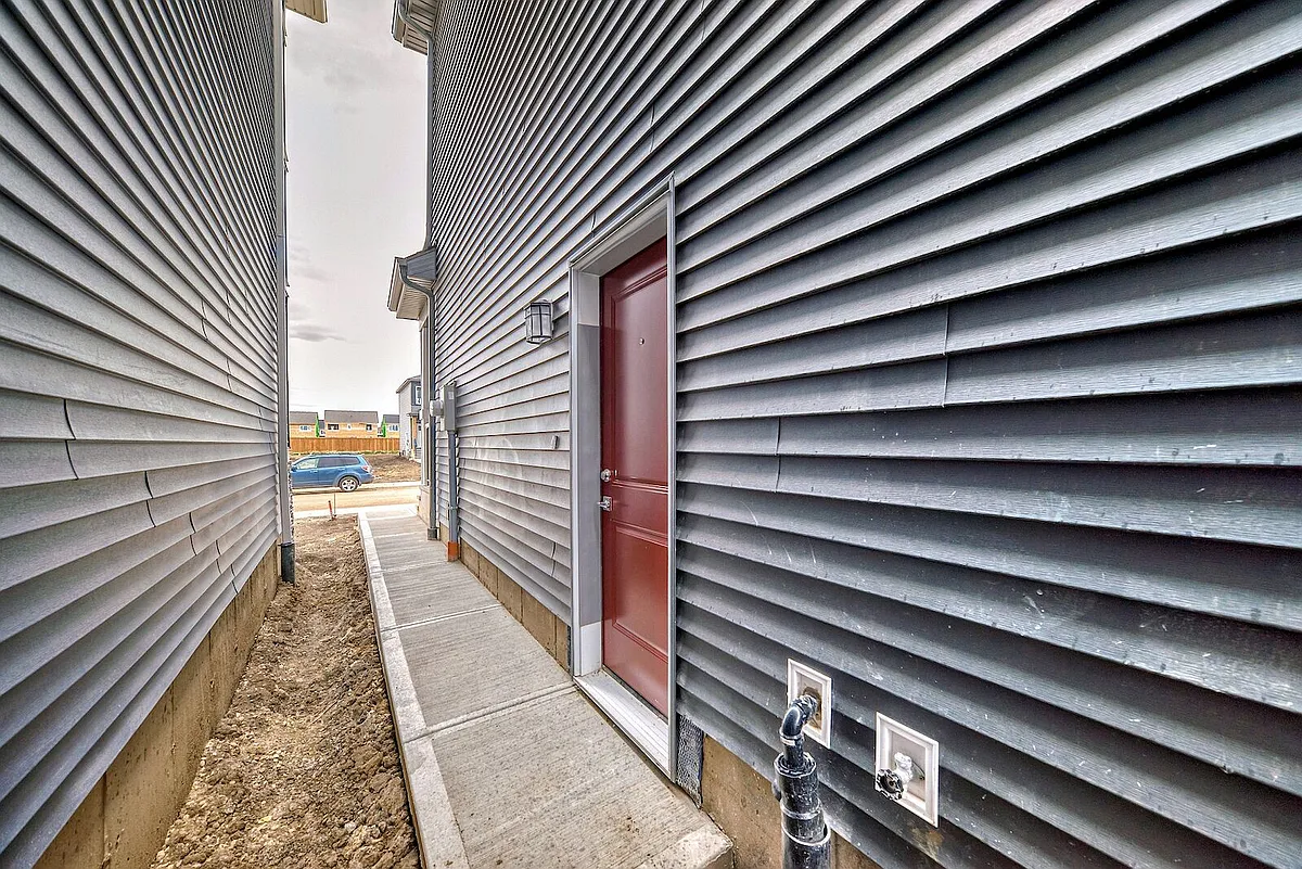 Building Photo - 1520 Siskin Link NW #B