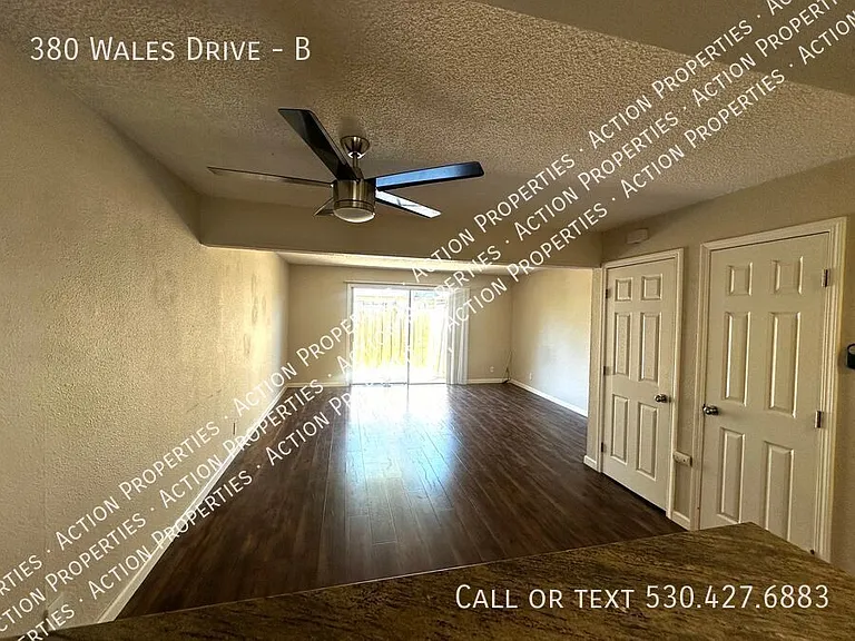 380 Wales Dr #B — Photo 11