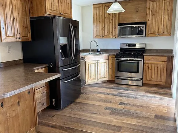 203 E Clark St, Lyman, WY 82937