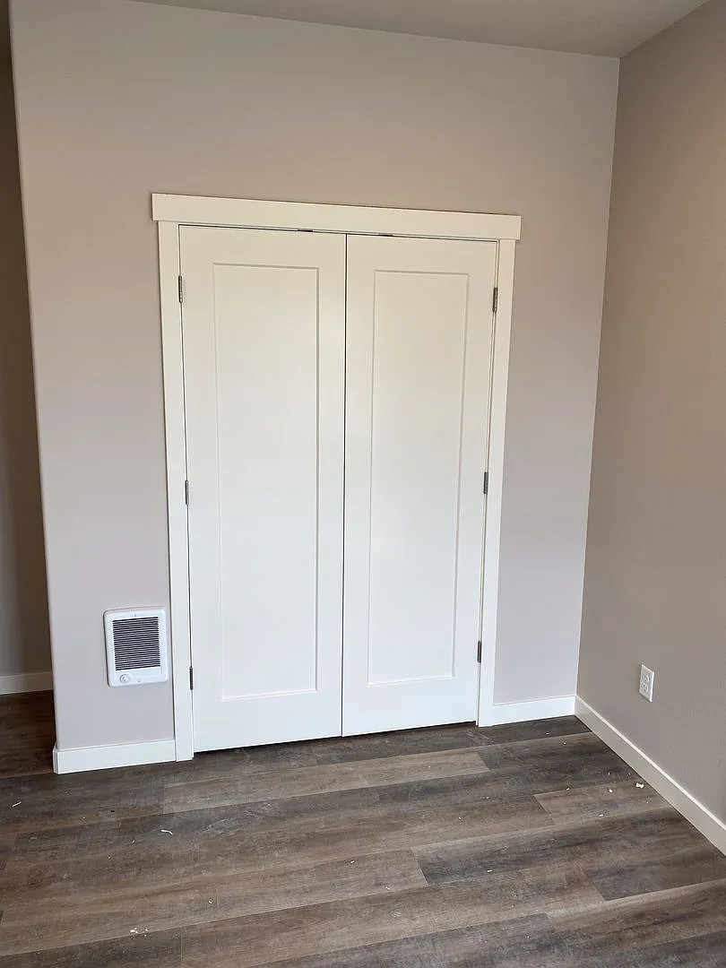 Newer Apartments in Redmond! — Photo 2