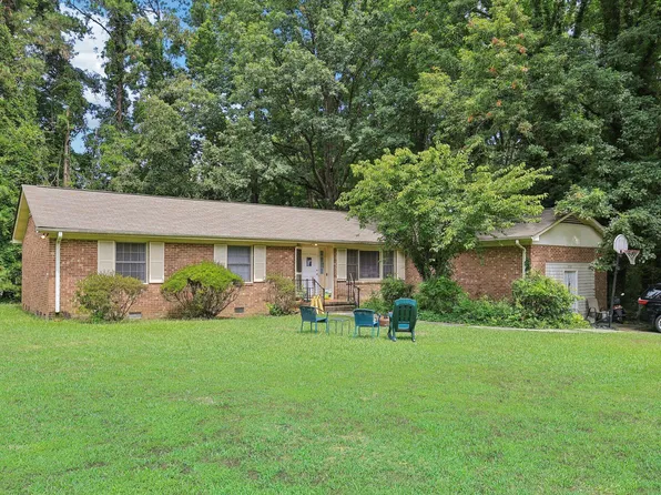 1932 W B St, Butner, NC 27509