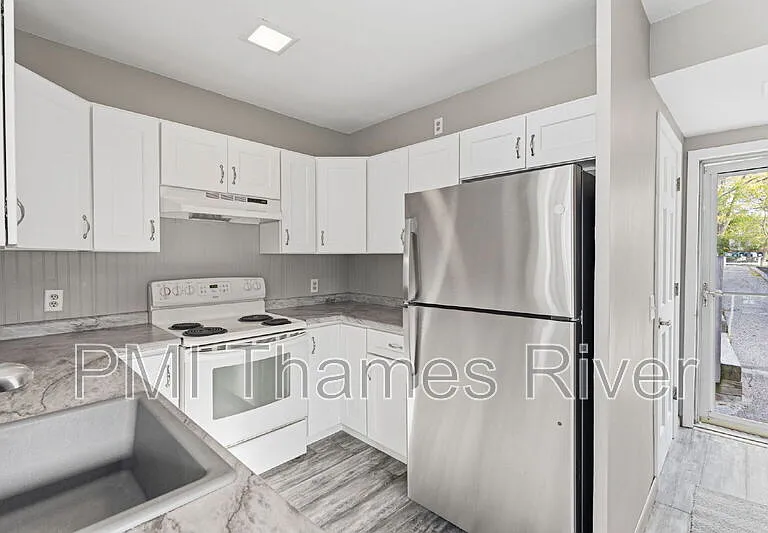 33 Laurel St — Photo 20