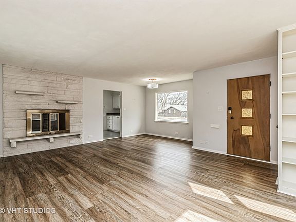 5th image of 2116 Edina Blvd