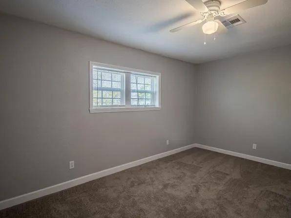 339 Park Row Ave APT 10, Long Beach, MS 39560