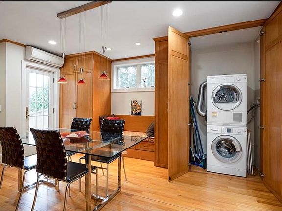 4th image of 22 Grant St #A