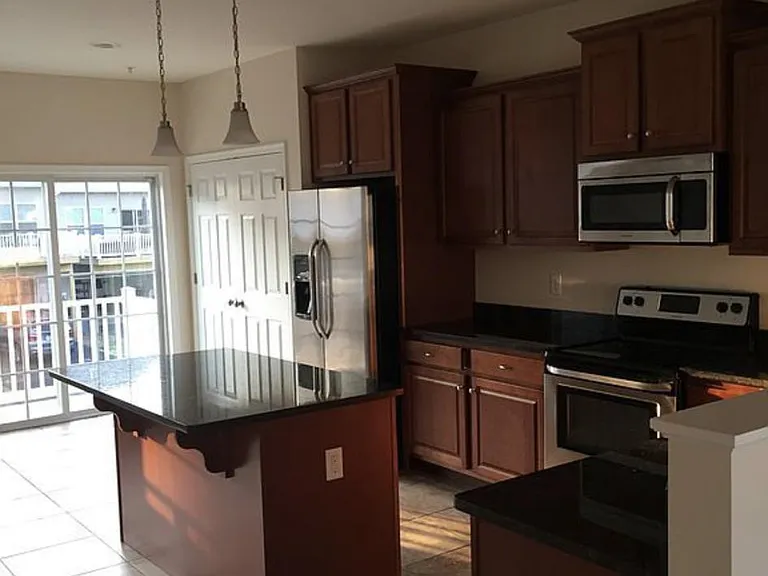 707 Blossom Dr — Photo 11