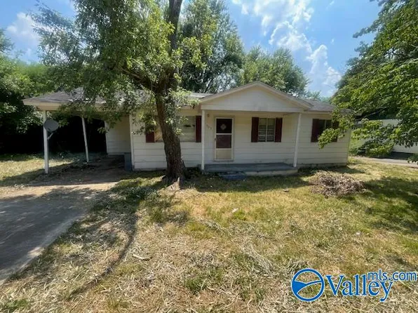 703 Mastin Lake Rd NW, Huntsville, AL 35811