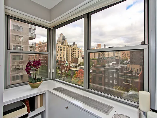 Sold by Sotheby's International Realty | media 13