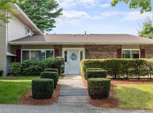 552 Quisset Ct, Warwick, RI 02886