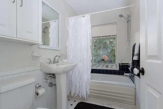guest bath newly decorated w standing glass