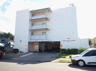 1724 Beckley St, Honolulu, HI 96819