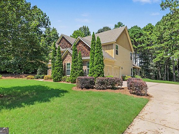 3rd image of 106 Waterlace Way