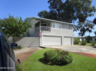 5543 W Bayshore Dr, Port Orange, FL 32127