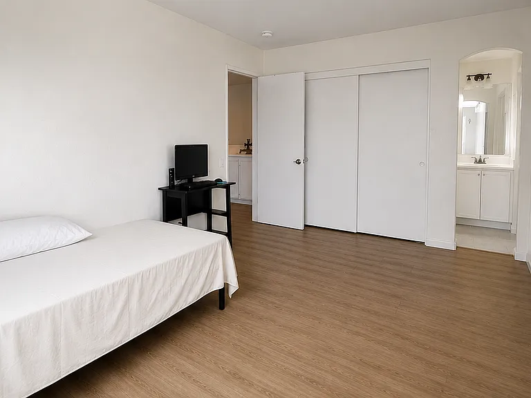 1401 Filmore Pl — Photo 14