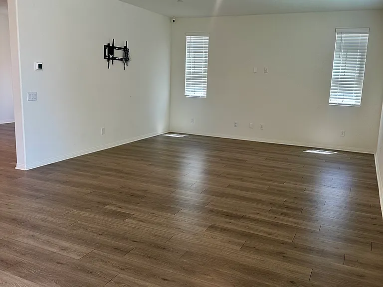 45127 21st St E — Photo 14