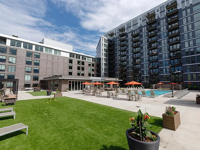 811 S Washington Ave. — Photo 29