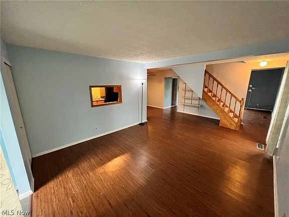2nd image of 6901 Stratford Cir #92-D