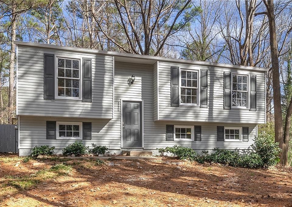 1st image of 3226 Sunderland Dr