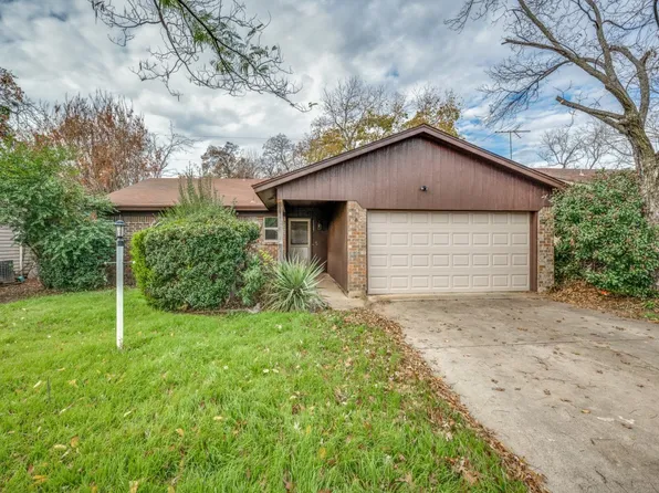 1107 Autumn Oak Dr, Denton, TX 76209