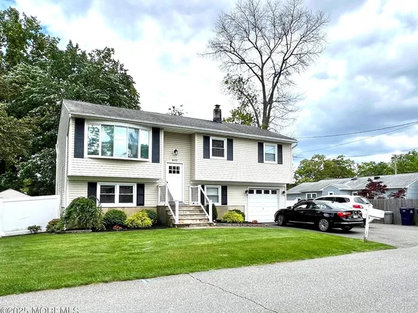645 Ensign Avenue, Beachwood, NJ 08722