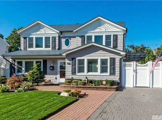 42 Harness Ln, Levittown, NY 11756