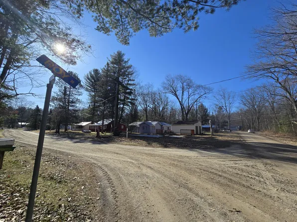 5032 Roy Rd, Oscoda, MI 48750