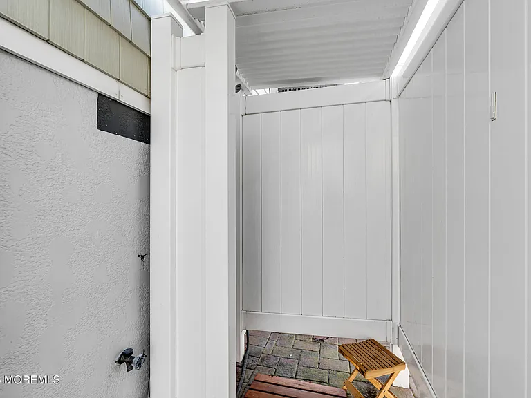 112 W Tide Way — Photo 15