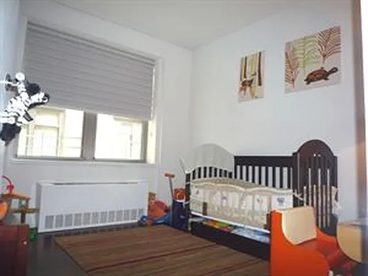 Sold by Douglas Elliman | media 16