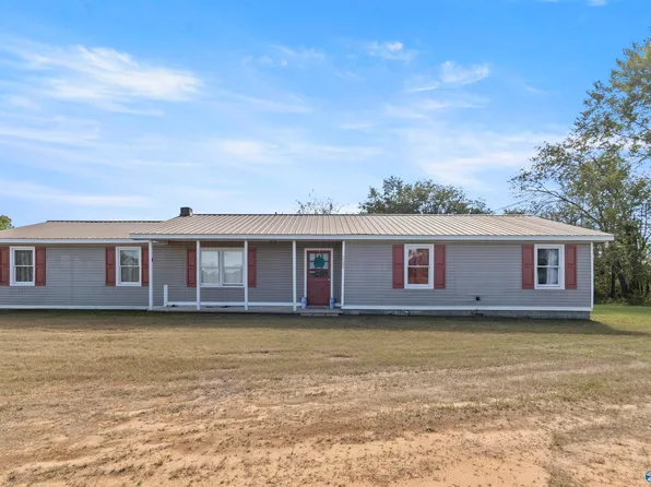 21181 Al Highway 157, Town Creek, AL 35672