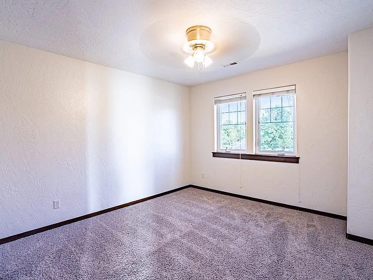 6649 N Madellaine Dr — Photo 11