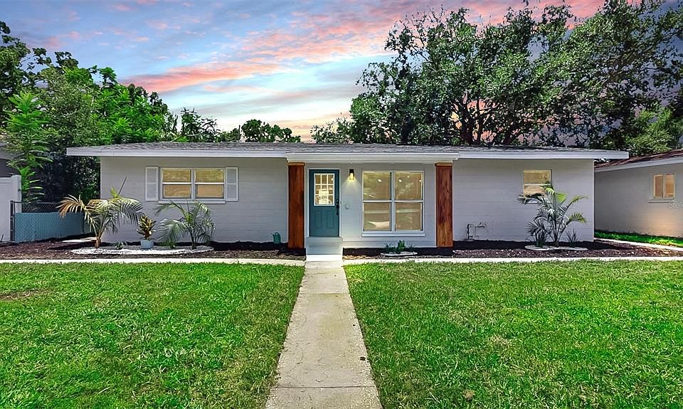 1st image of 636 41ST AVENUE NE