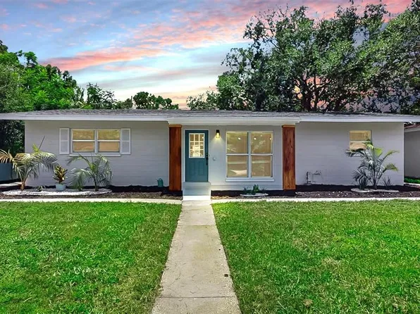 636 41st Ave NE, Saint Petersburg, FL 33703