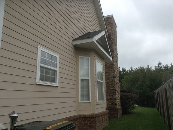 4th image of 301 Summercreek Cv