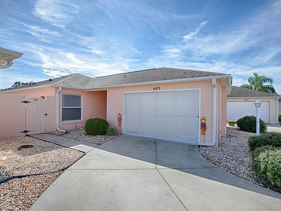 2nd image of 605 Nuevo Leon Ln