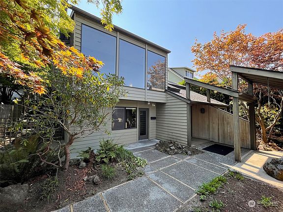 3rd image of 130 E Lopez Avenue