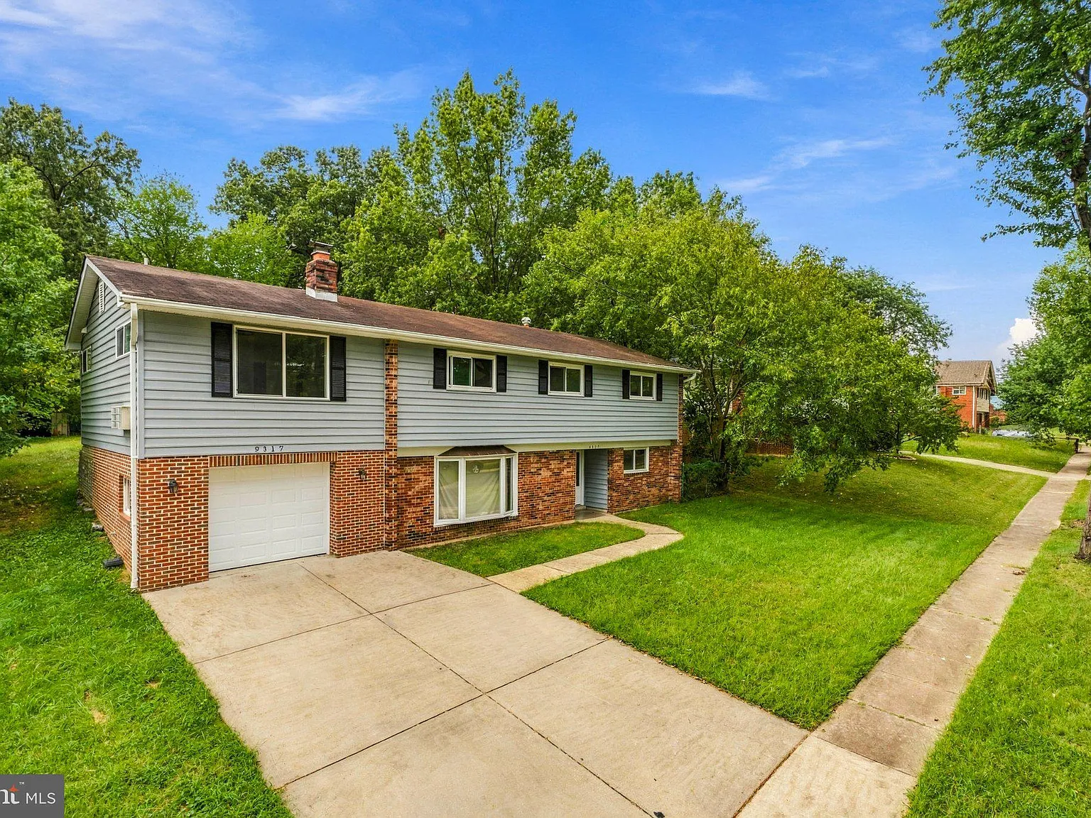 5 bed, 3.0 bath, 1501 sqft, $4,000 — Photo 3