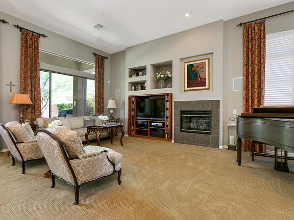 3rd image of 1914 W Muirfield Ct