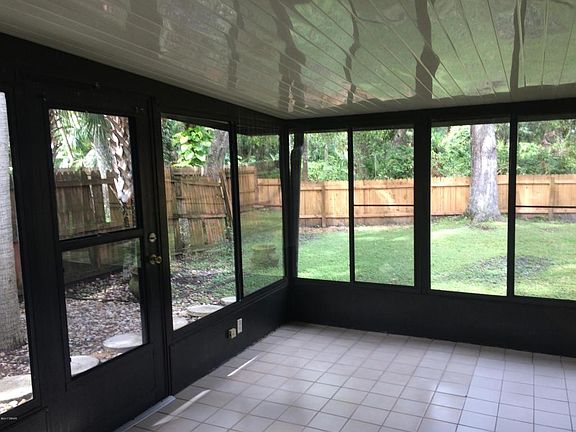 3rd image of 4224 New Haven Ct