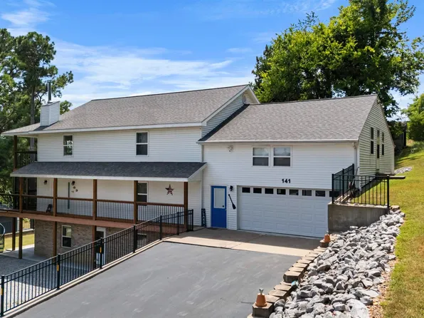 141 S Ash St, Kuttawa, KY 42055